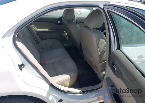 2010 Ford Fusion Hybrid from USA, damaged, VIN 3FADP0L3XAR365084